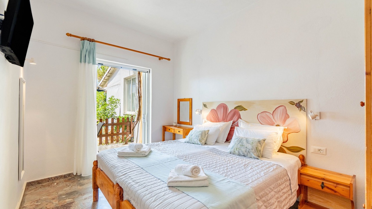 Photo of Bedroom in Agios Georgios Pagon