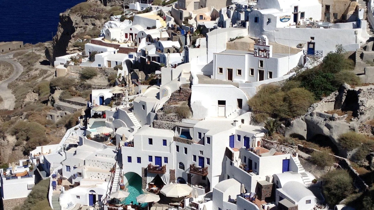 Photo of Others in Elia