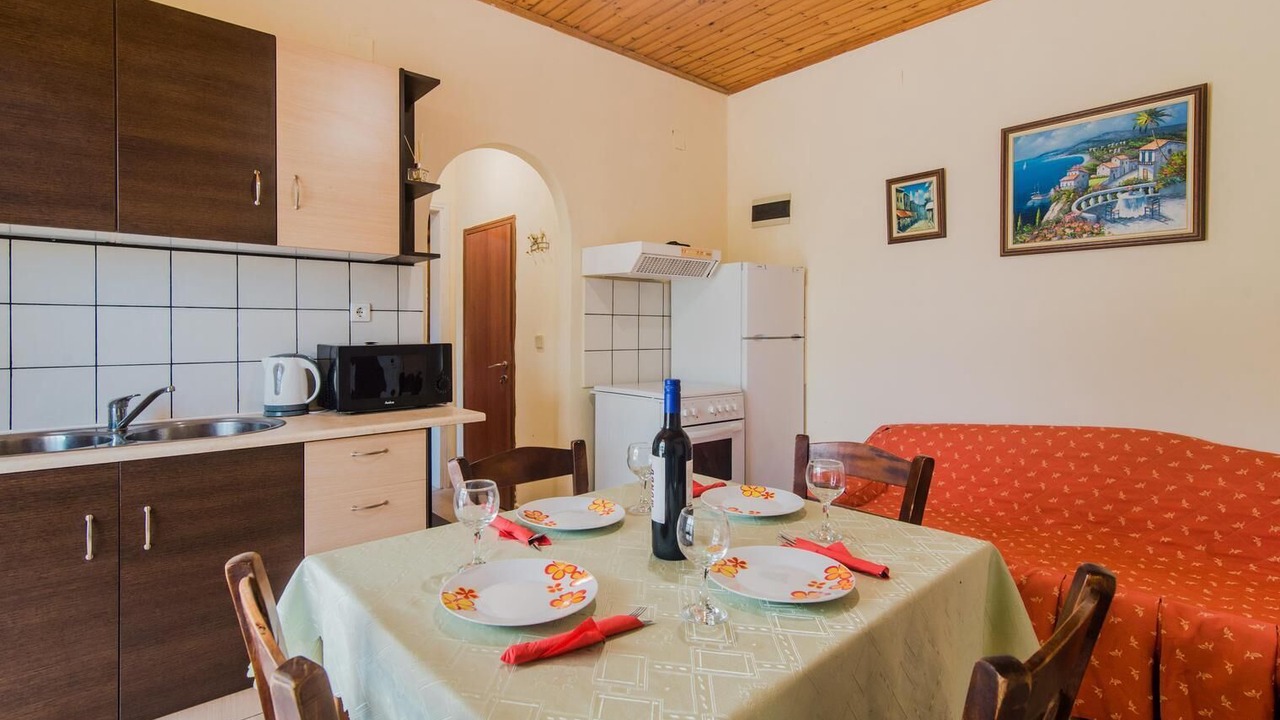Photo of Kitchen in Perivolion