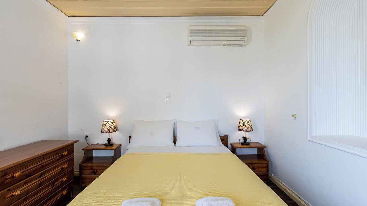 Photo of Bedroom in Stalos