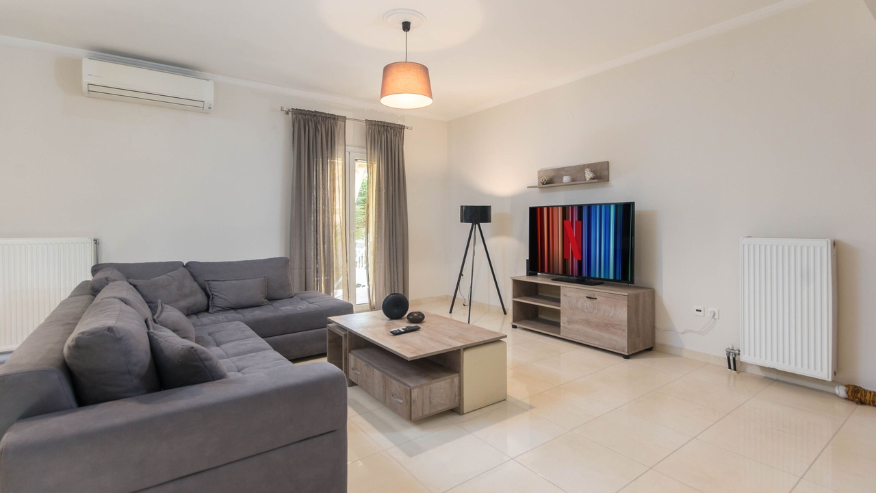 Photo of Livingroom in Alepou