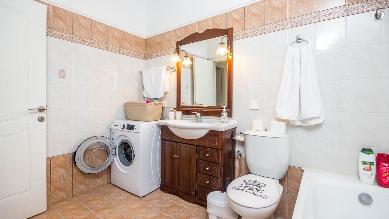 Photo of Bathroom in Alepou