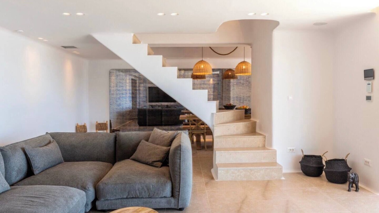 Photo of Livingroom in Faros Armenistis