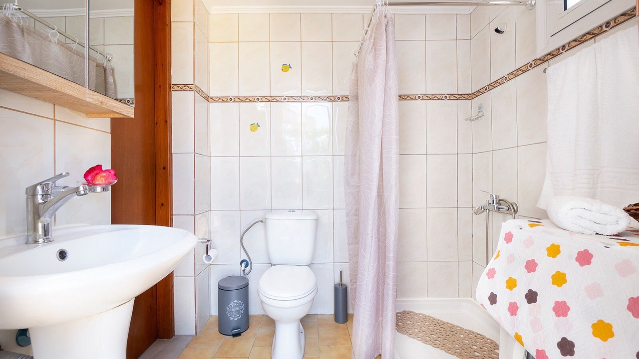 Photo of Bathroom in Vryses