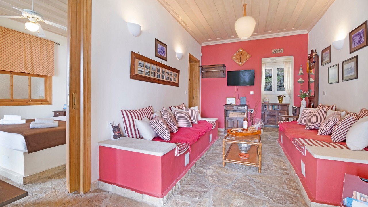 Photo of Bedroom in Perigiali