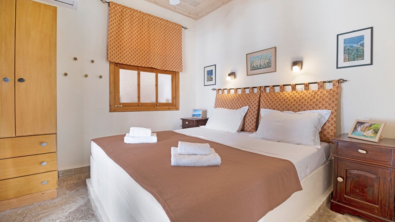 Photo of Bedroom in Perigiali