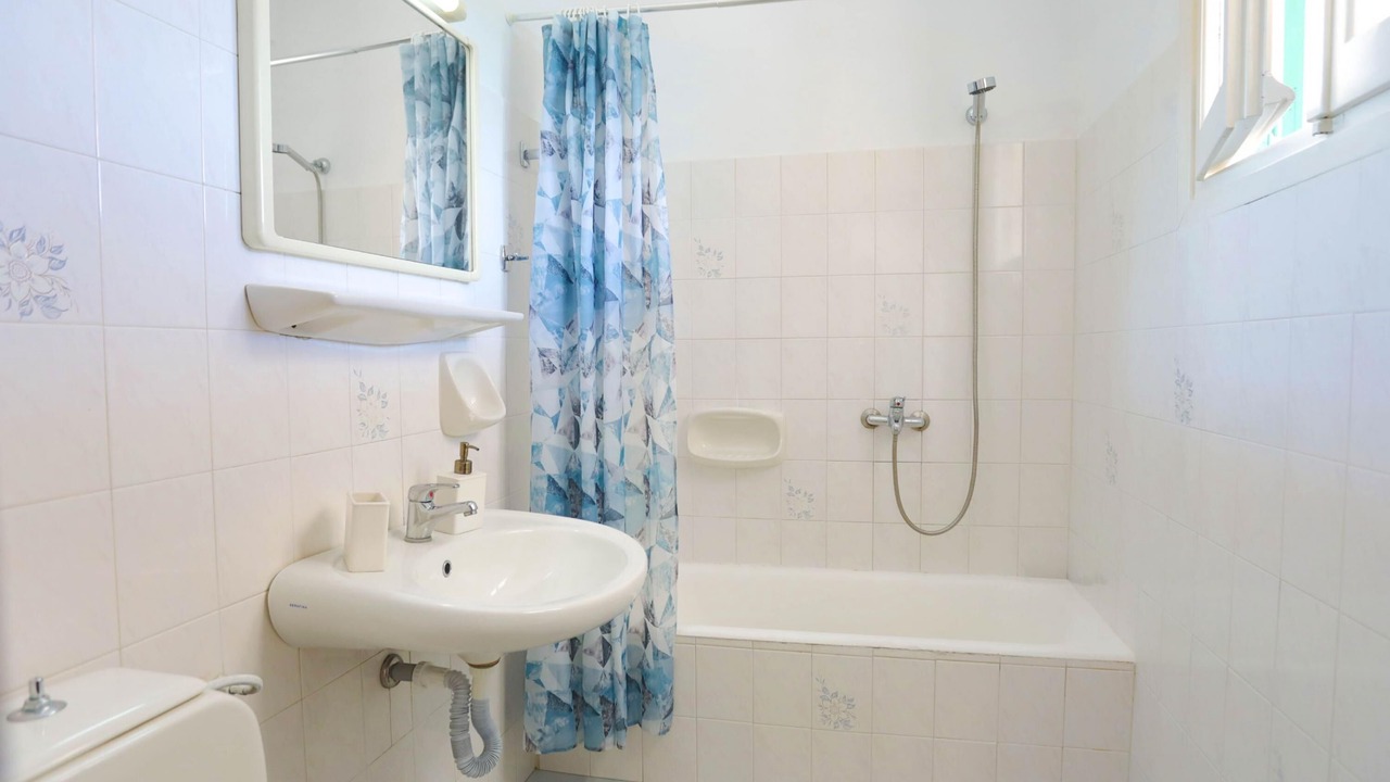 Photo of Bathroom in Agios Stefanos