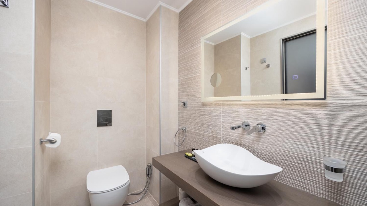 Photo of Bathroom in Agios Stefanos Avliotes