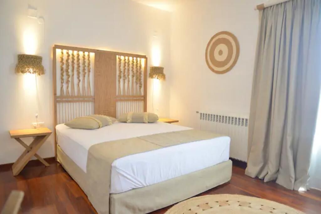 Photo of Bedroom in Adamas