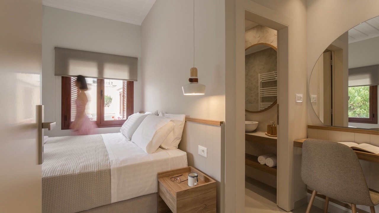 Photo of Bedroom in Armenoi