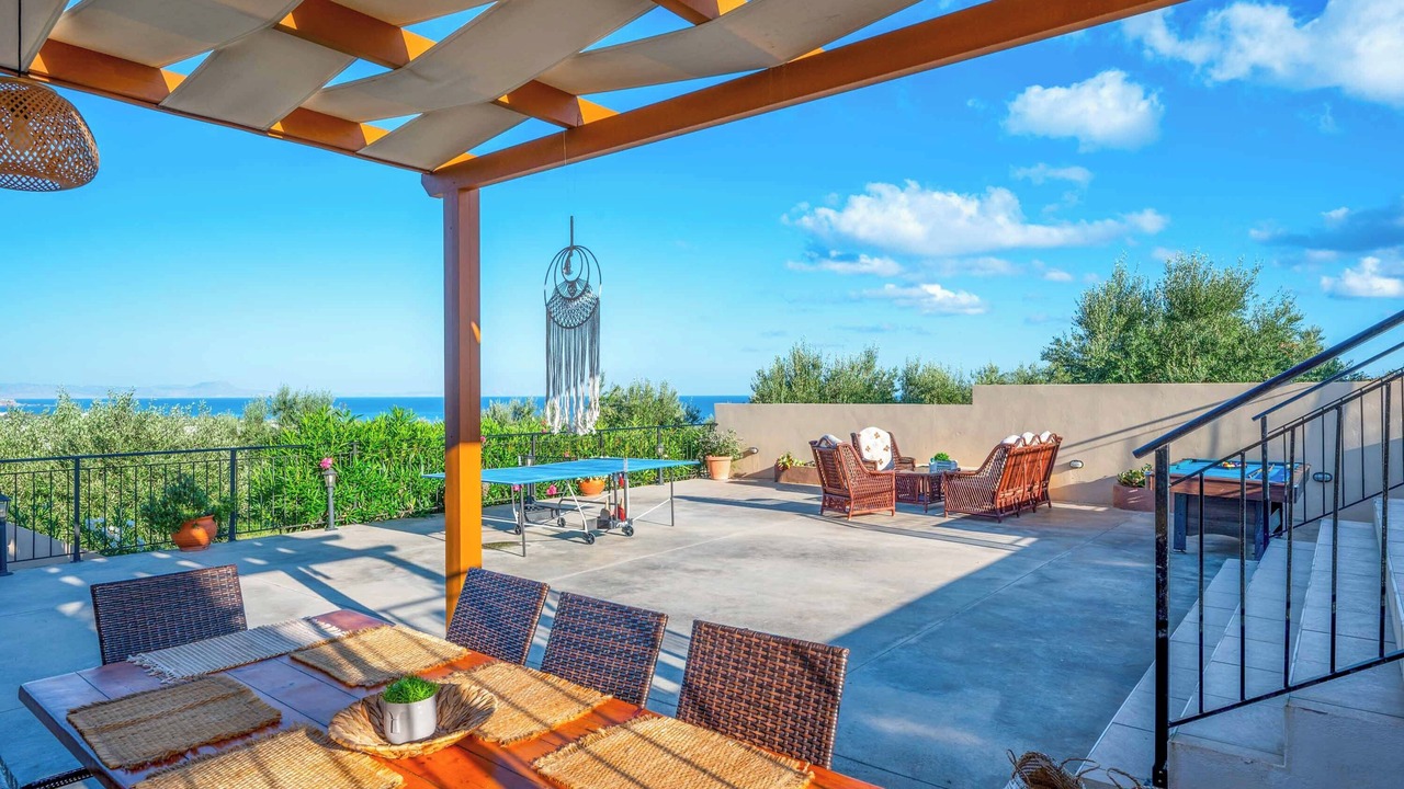 Photo of Outdoor in Adelianos Kampos