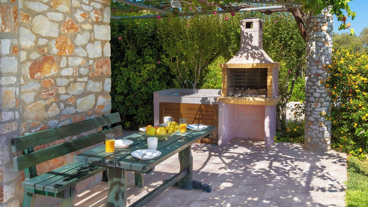 Photo of Outdoor in Kalamion