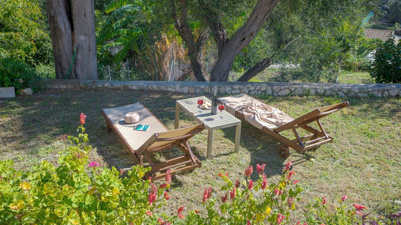 Photo of Outdoor in Lakones