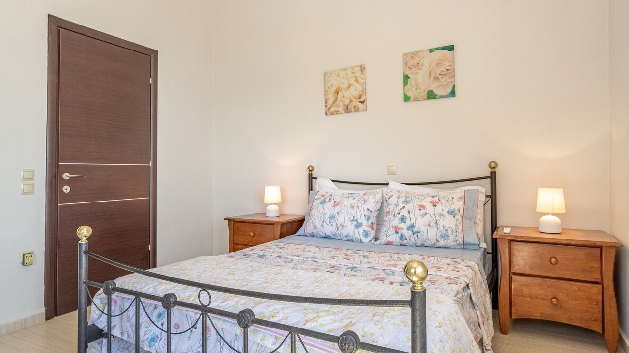 Photo of Bedroom in Katavolos