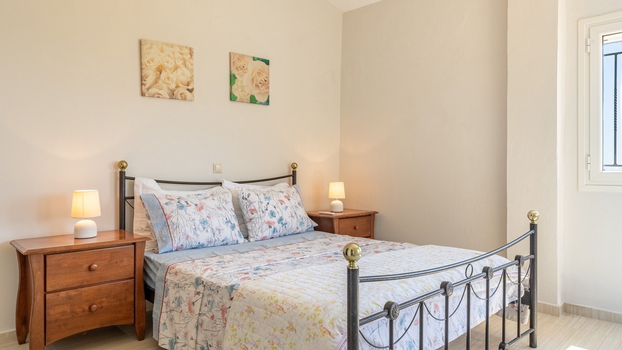 Photo of Bedroom in Katavolos