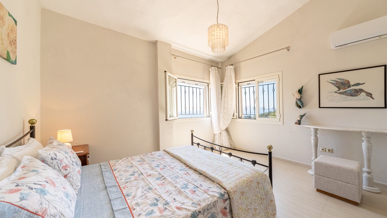 Photo of Bedroom in Katavolos