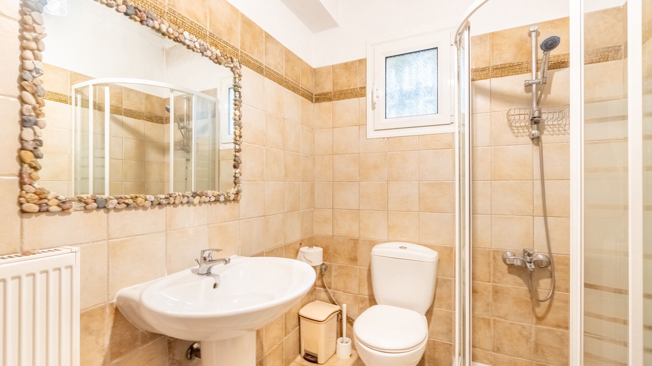 Photo of Bathroom in Arillas