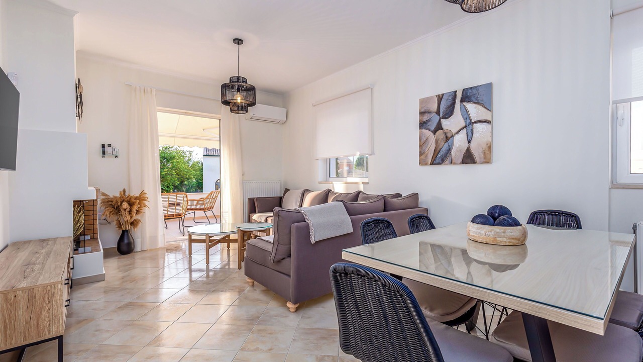 Photo of Livingroom in Potamos