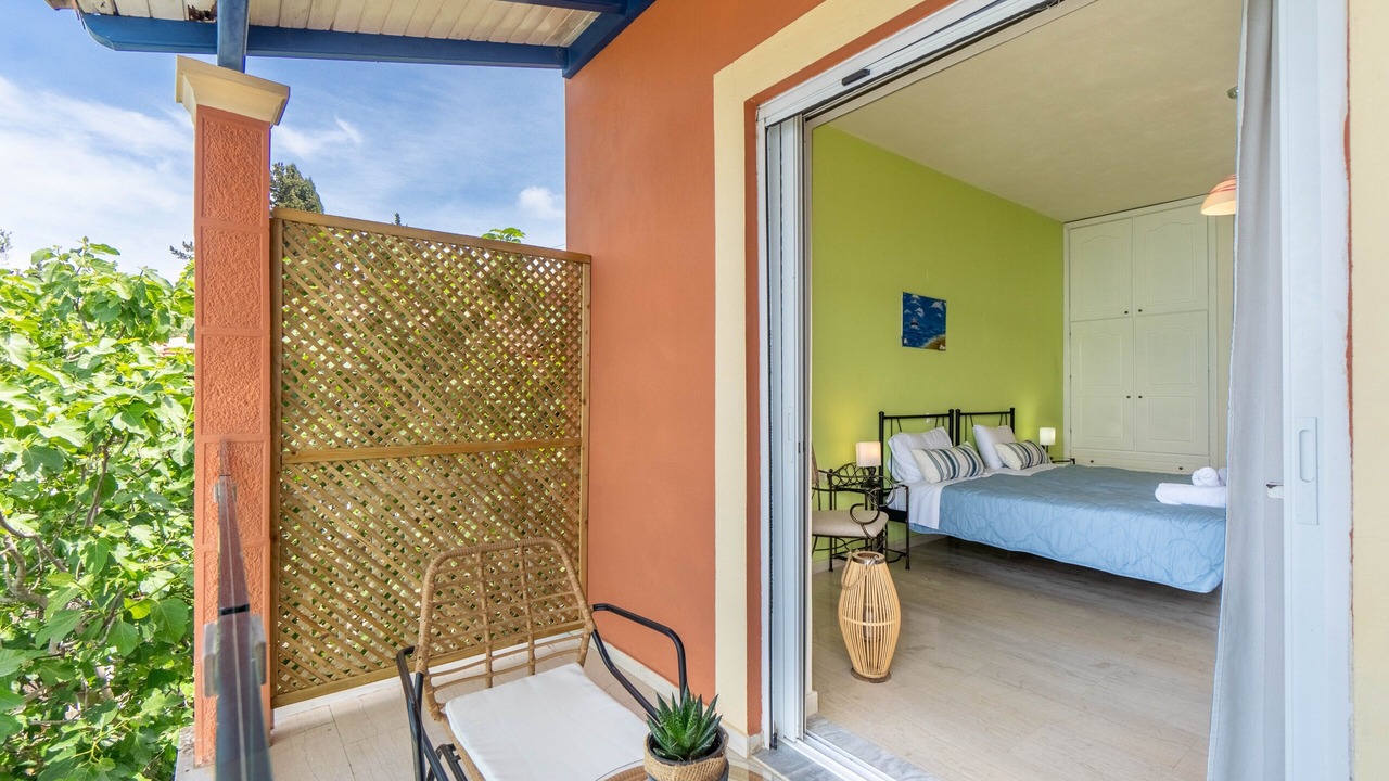 Photo of Patio Balcony in Agia Pelagia Chlomou