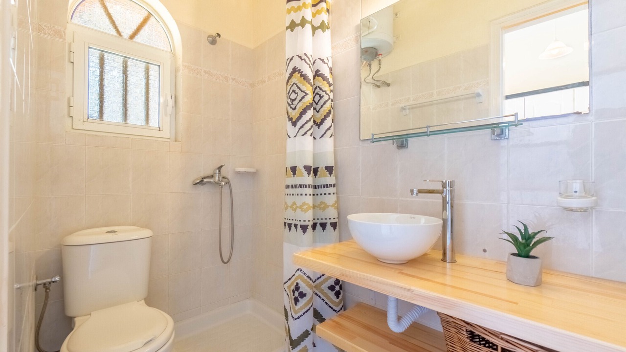 Photo of Bathroom in Agia Pelagia Chlomou