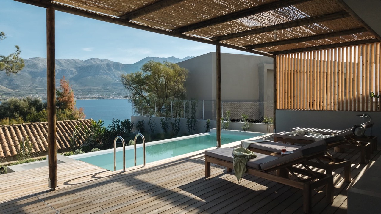 Photo of Outdoor in Pogonia