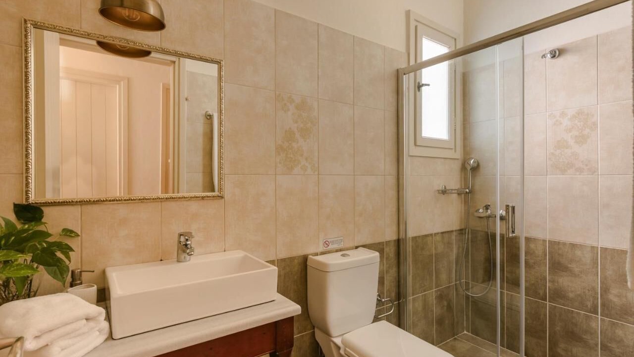 Photo of Bathroom in Chalikeri