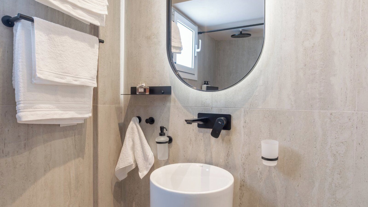 Photo of Bathroom in Imerovigli