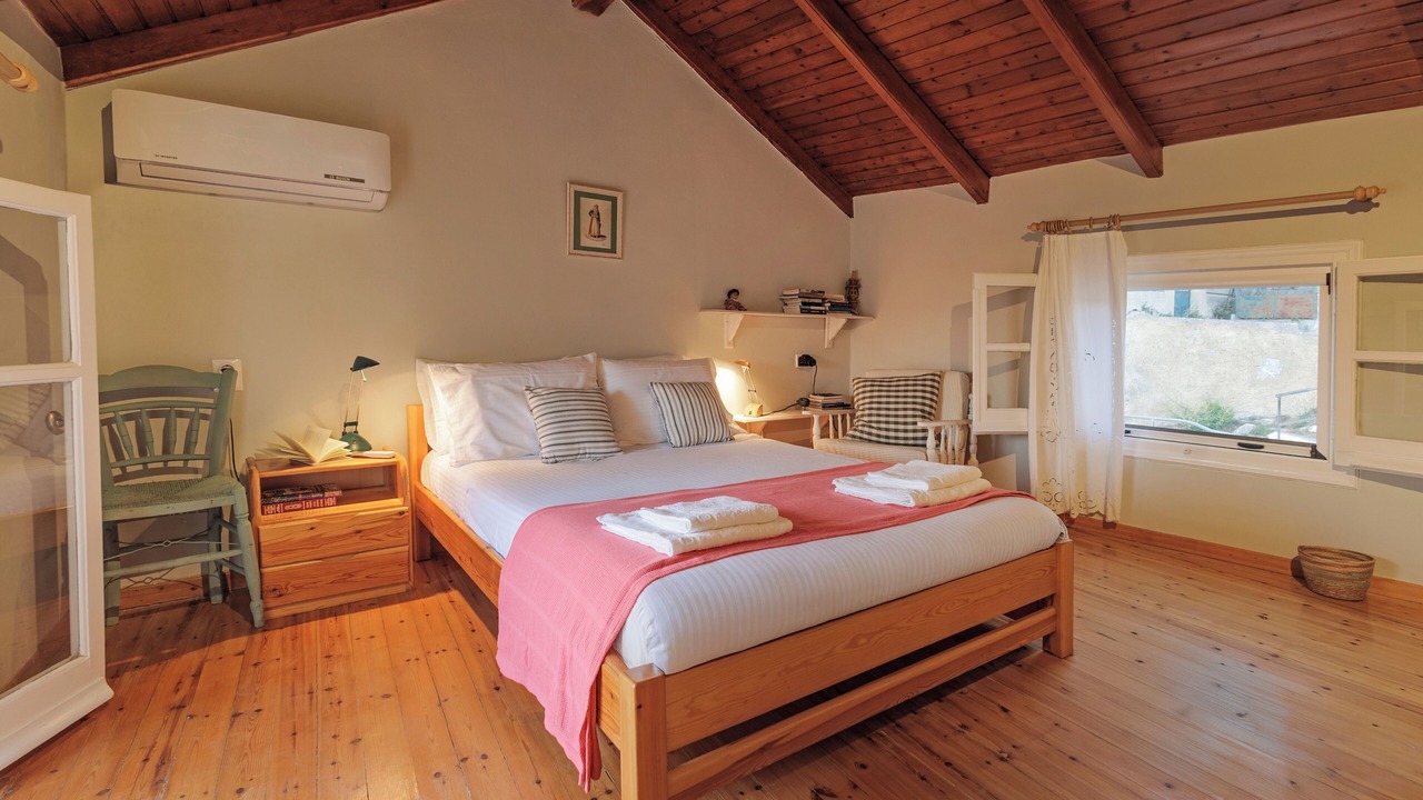 Photo of Bedroom in Makrata