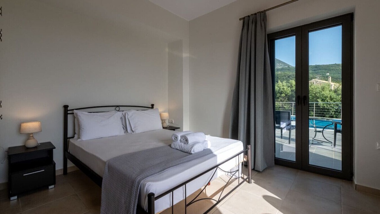 Photo of Bedroom in Lefktron