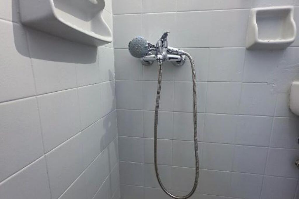 Photo of Bathroom in Vothon