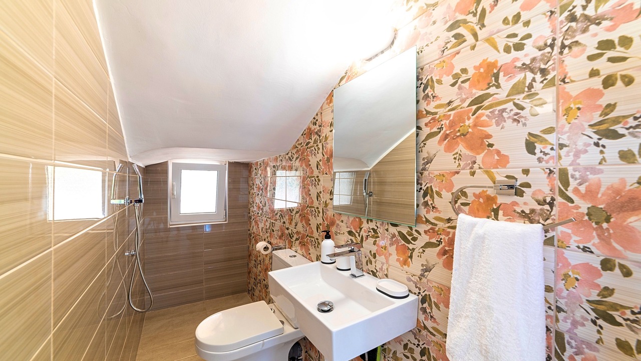 Photo of Bathroom in Mathes