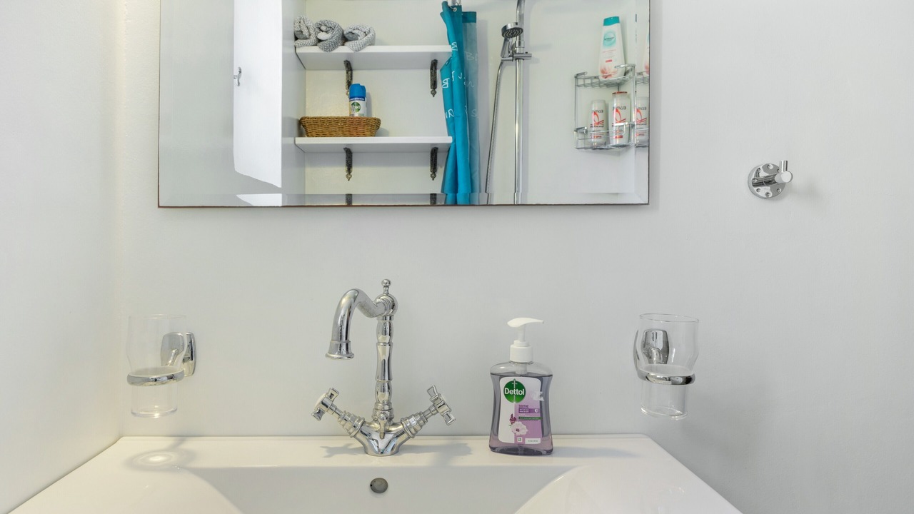 Photo of Bathroom in Psathi