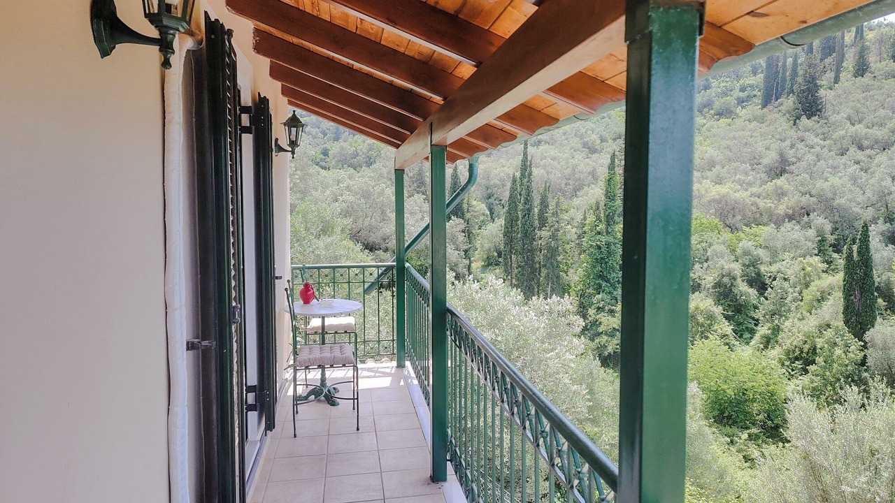 Photo of Outdoor in Peroulion