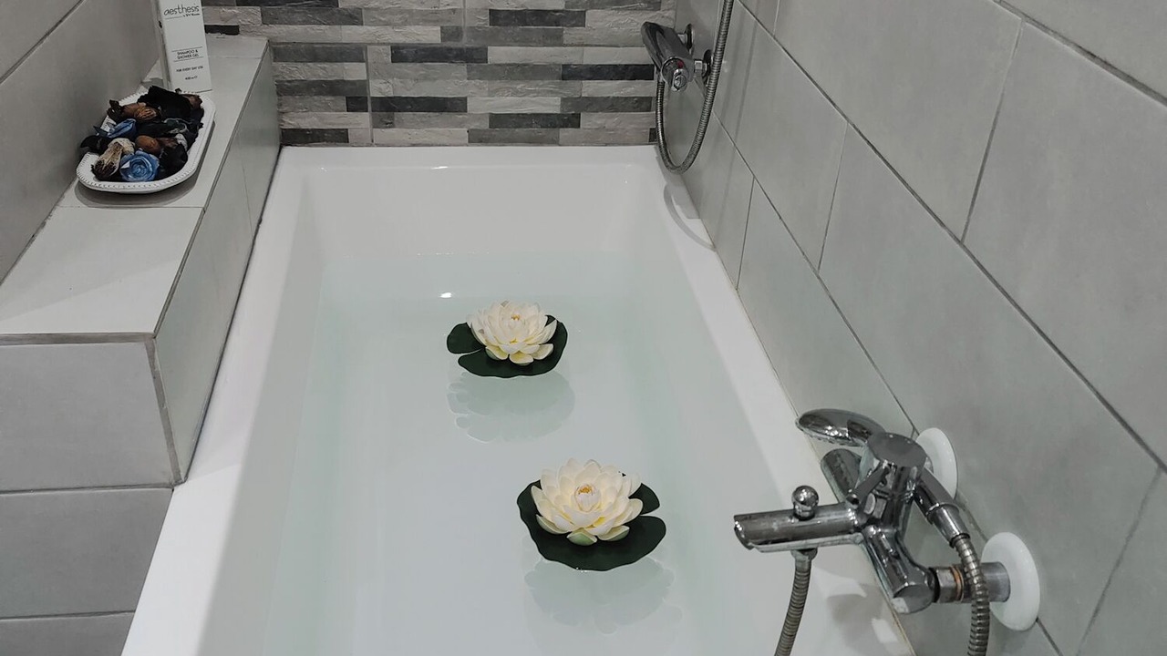 Photo of Bathroom in Peroulion