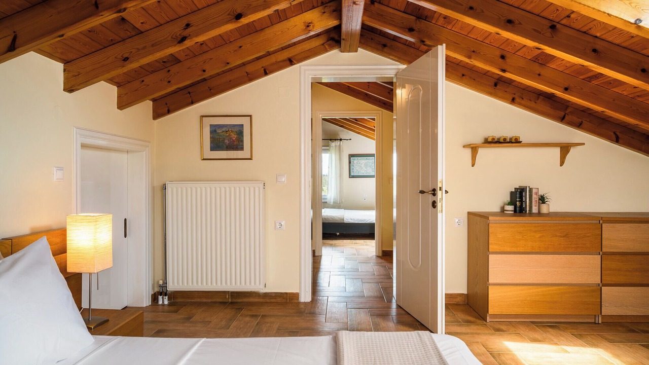 Photo of Bedroom in Melikia