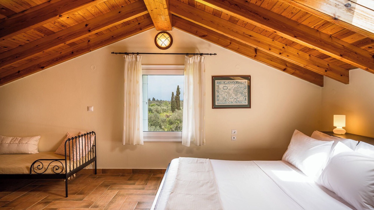 Photo of Bedroom in Melikia