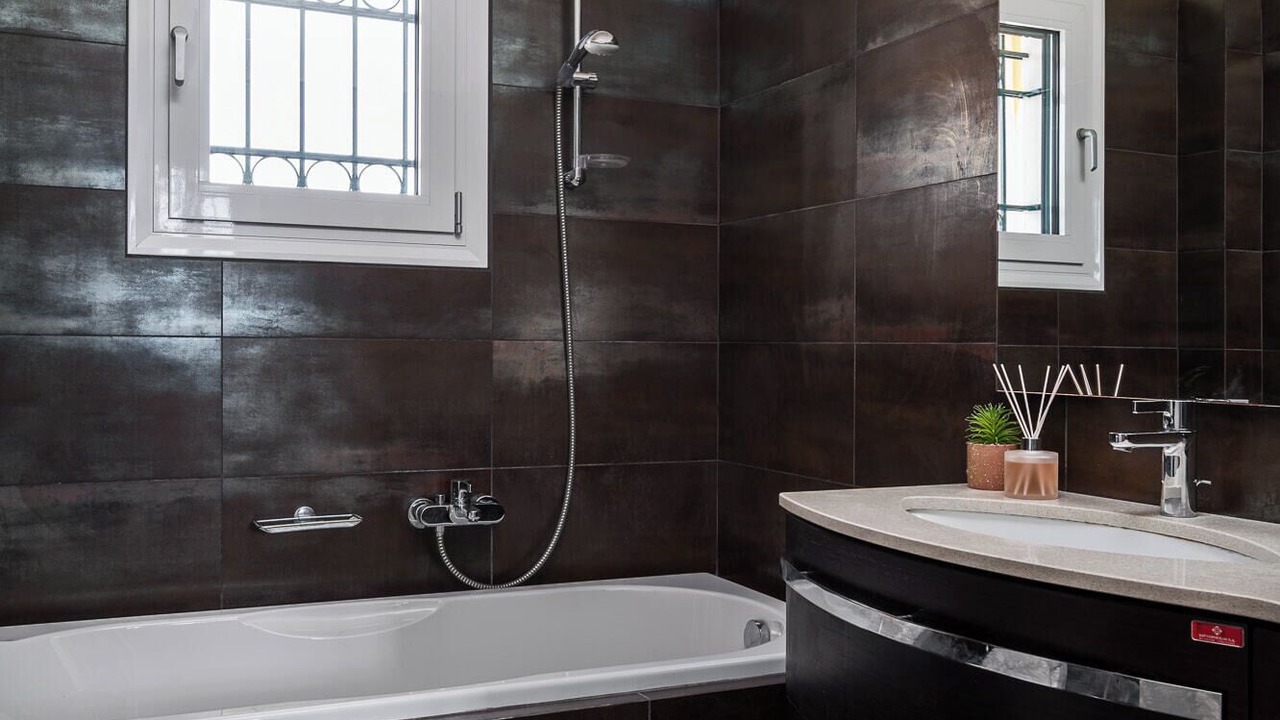Photo of Bathroom in Melikia