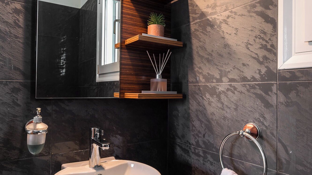 Photo of Bathroom in Melikia
