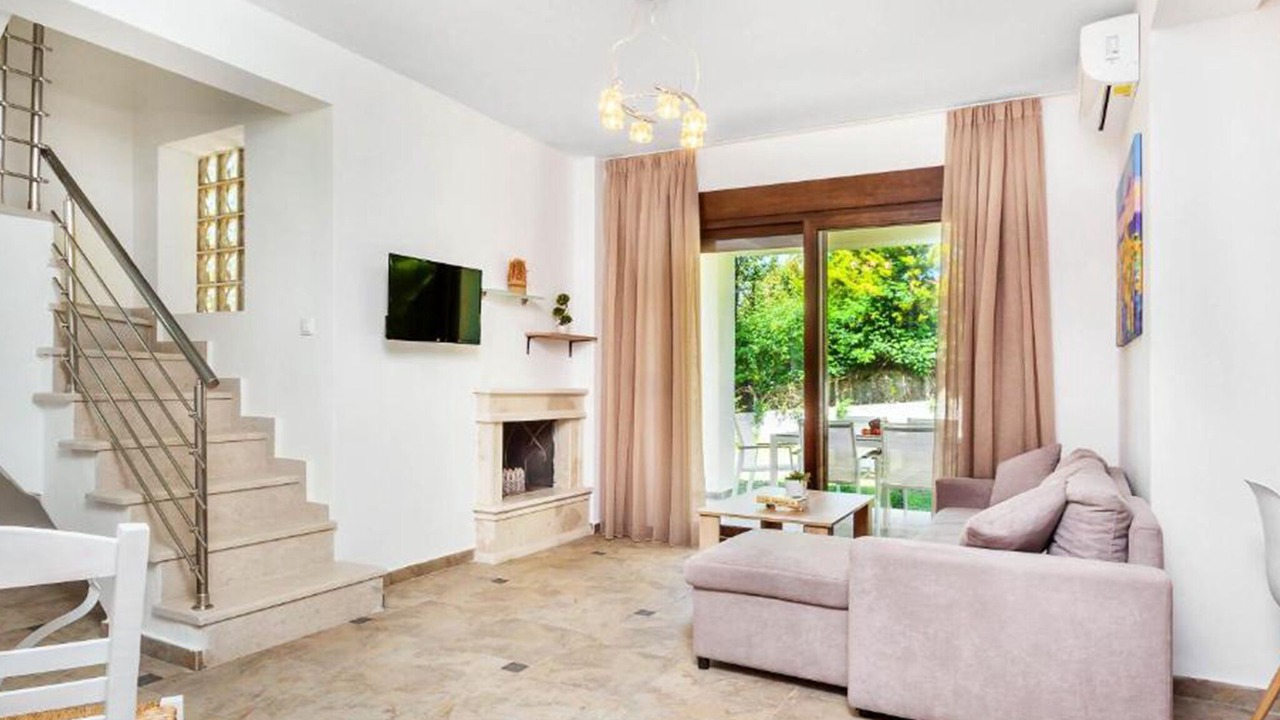 Photo of Livingroom in Kassandra