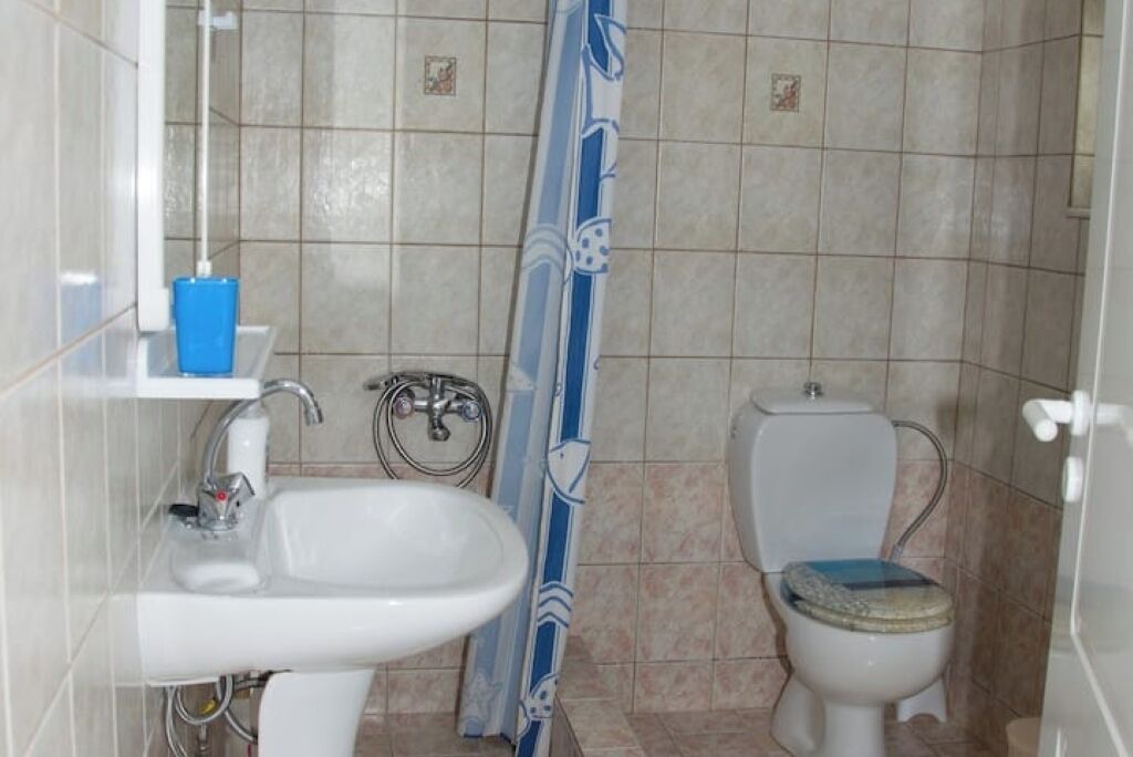 Photo of Bathroom in Koutsouras