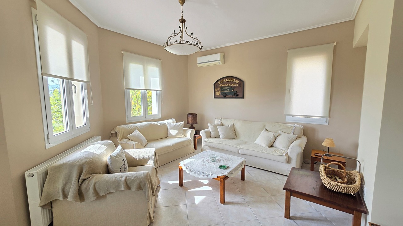 Photo of Livingroom in Chios Town