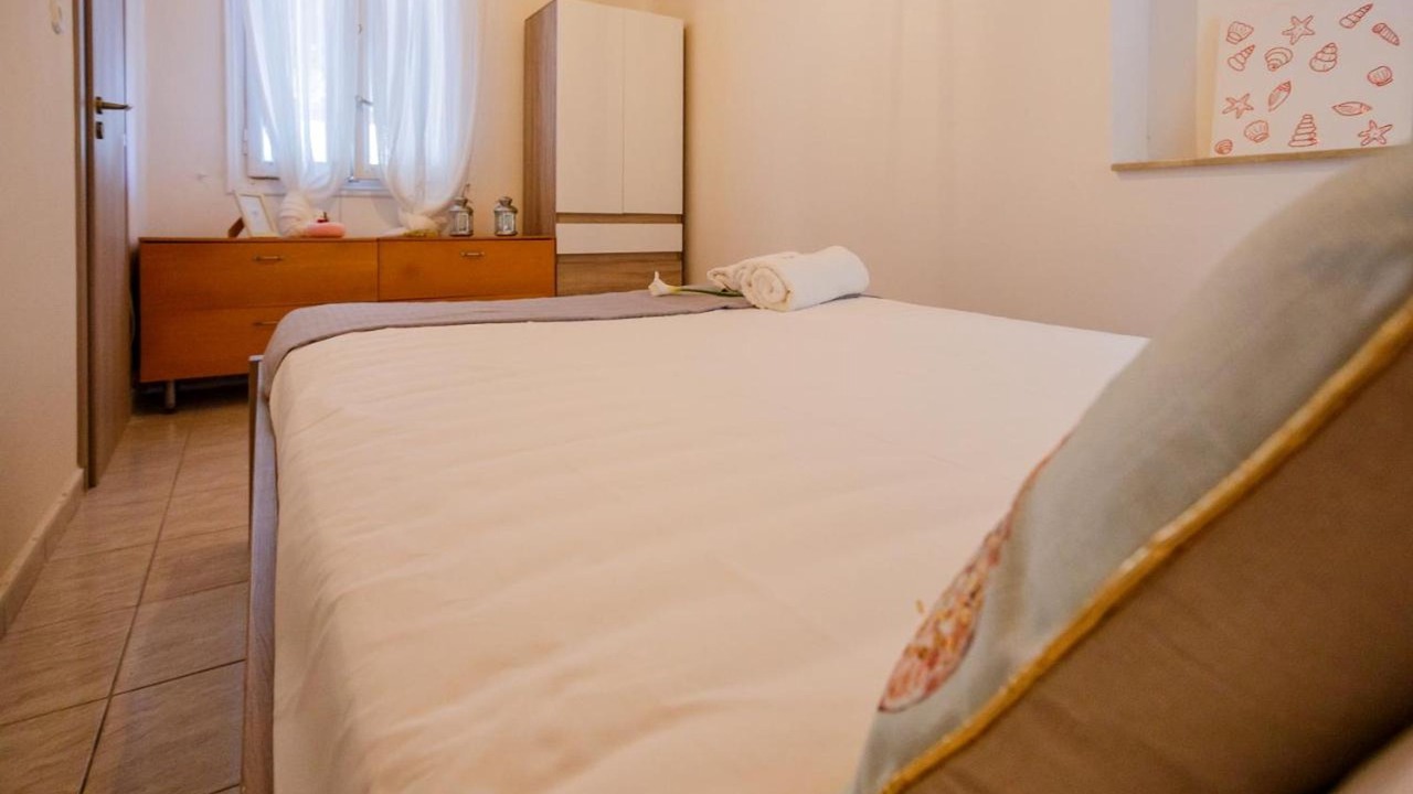 Photo of Bedroom in Alonia