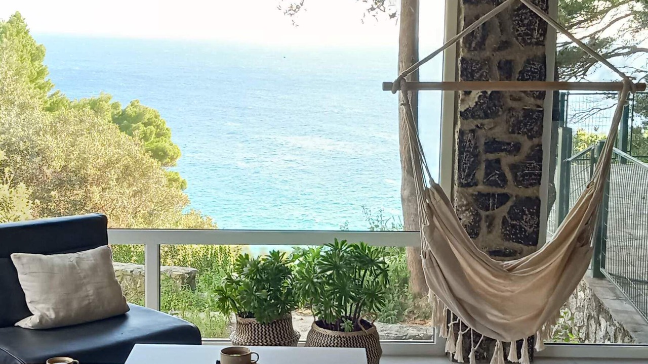 Photo of Livingroom in Glyfada