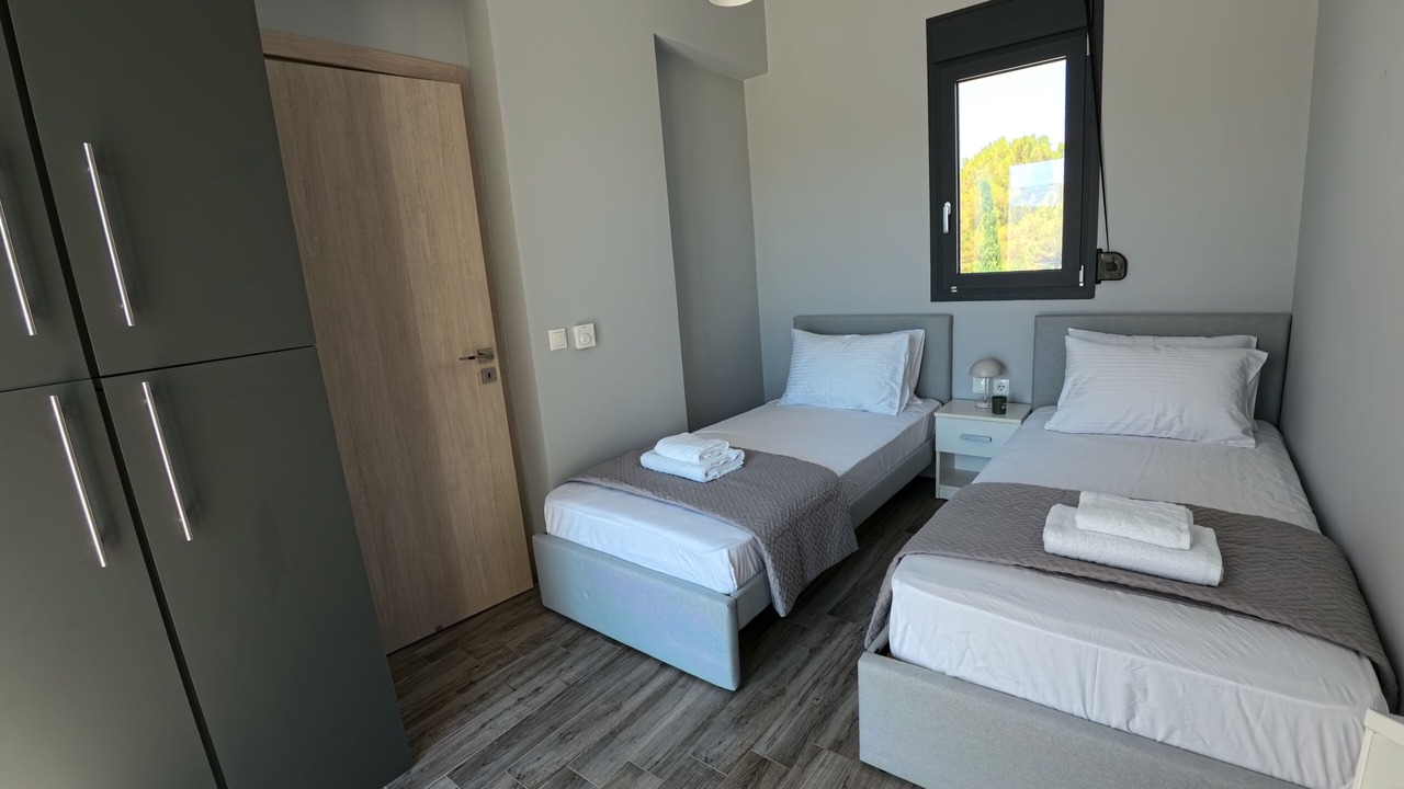 Photo of Bedroom in Petaloudes