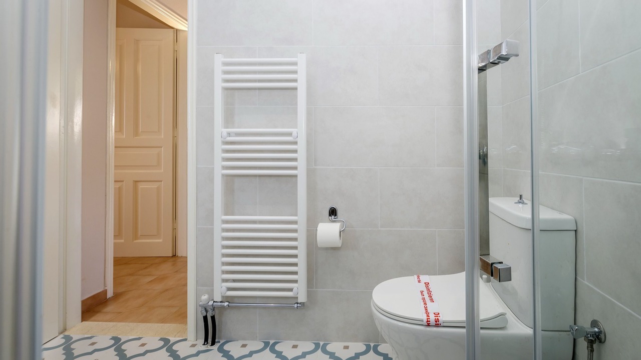 Photo of Bathroom in Apraos