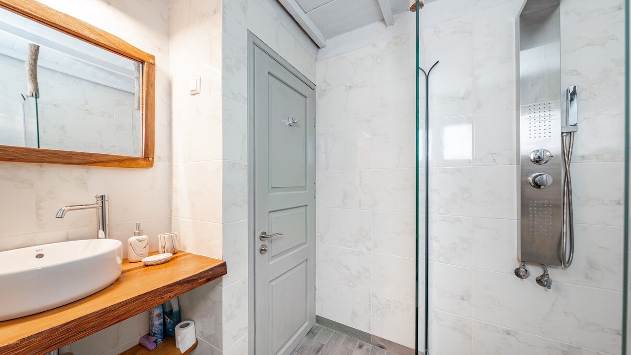 Photo of Bathroom in Gaios