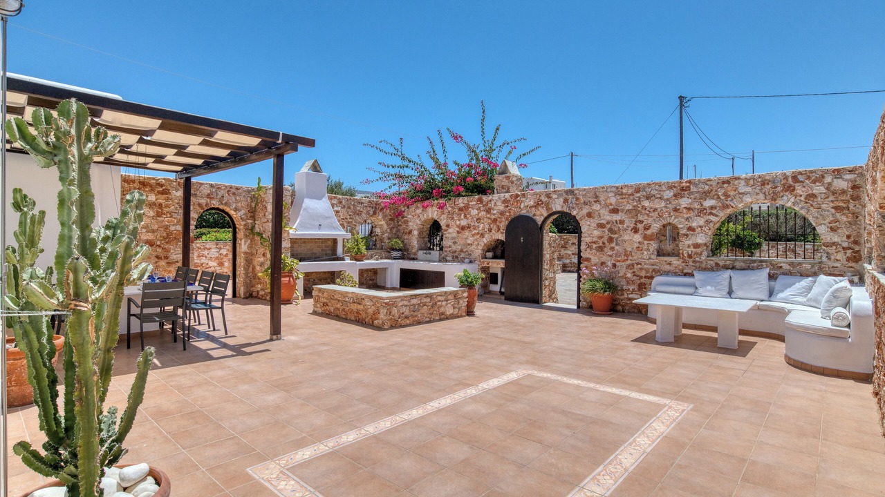 Photo of Outdoor in Parikia