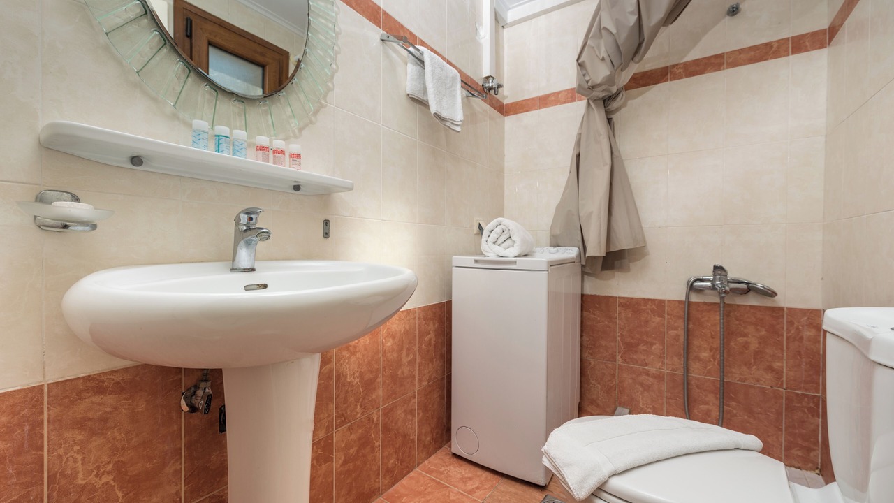 Photo of Bathroom in Mytilene