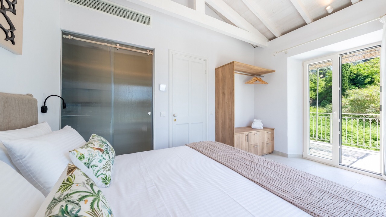 Photo of Bedroom in Karousades