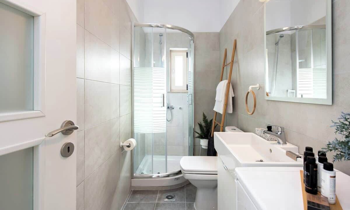 Photo of Bathroom in Agios Ioannis